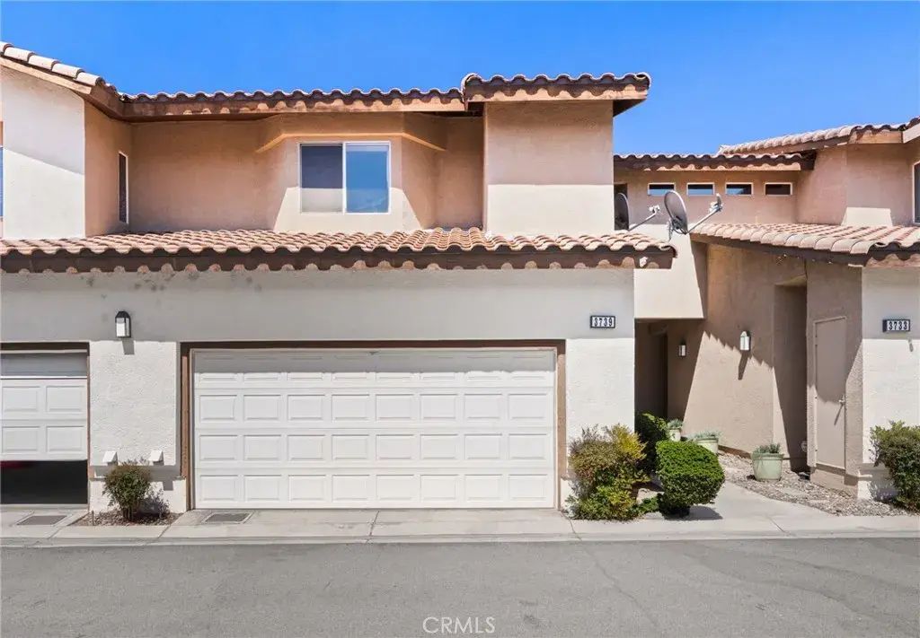 3739 Avenida Veracruz, Riverside