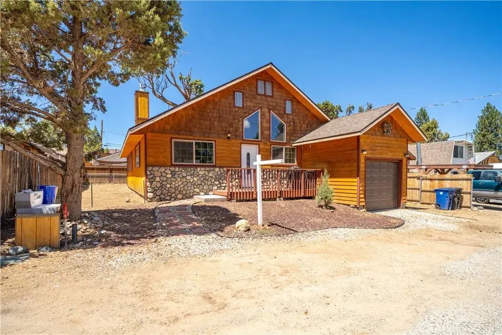 969 Hemlock, Big Bear City