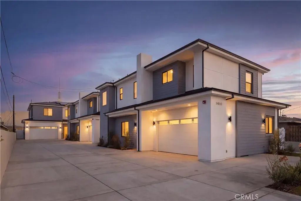 14810 Eastwood Avenue, Lawndale