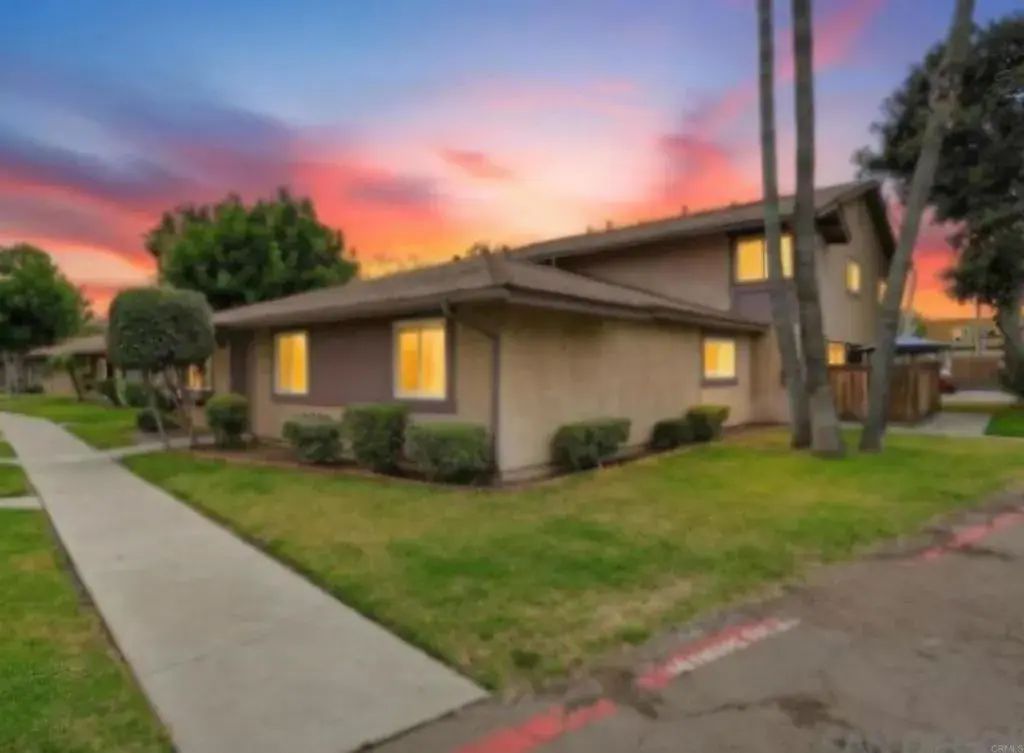 1316 W San Ysidro A, San Ysidro