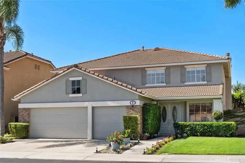 8 National Place, Irvine