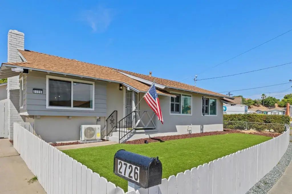 2726 Landscape Drive, 