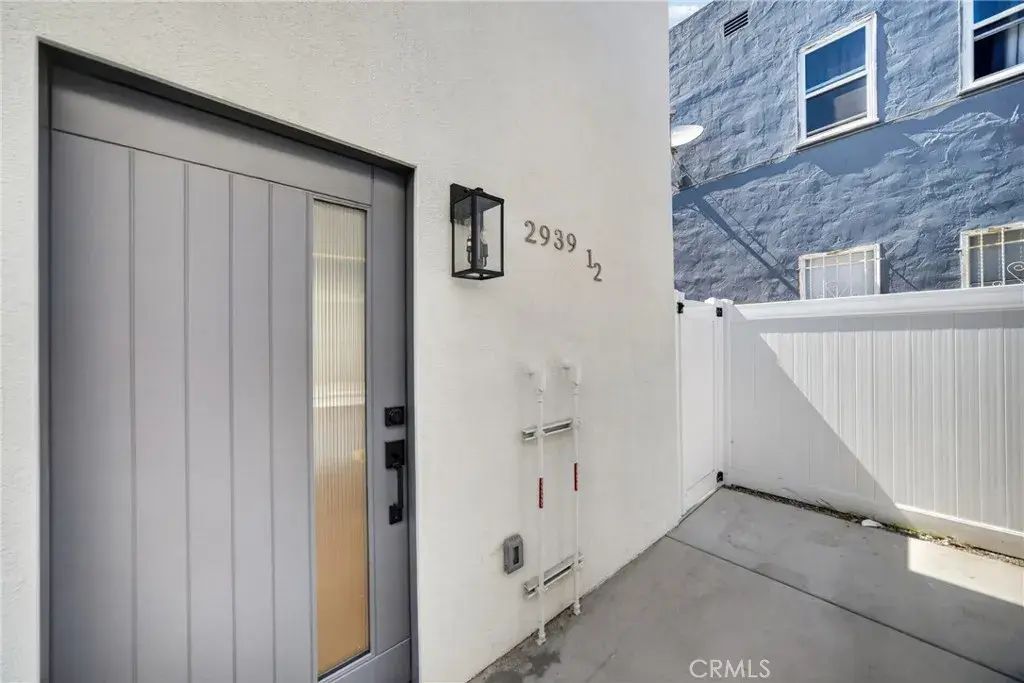 2939 10th Avenue, Los Angeles