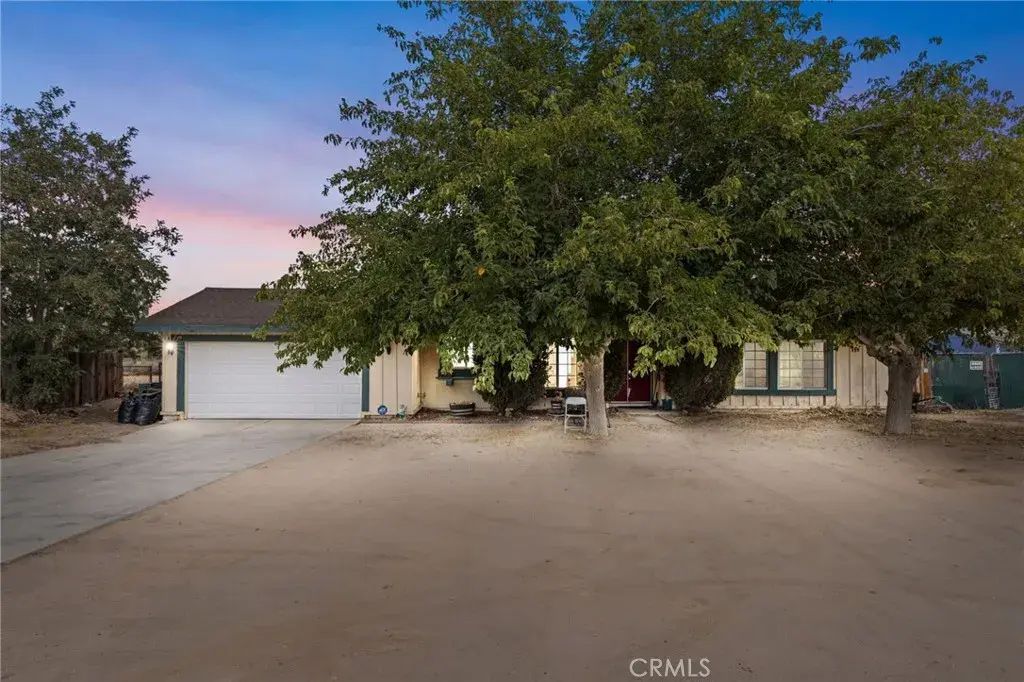 20548 Sitting Bull, Apple Valley