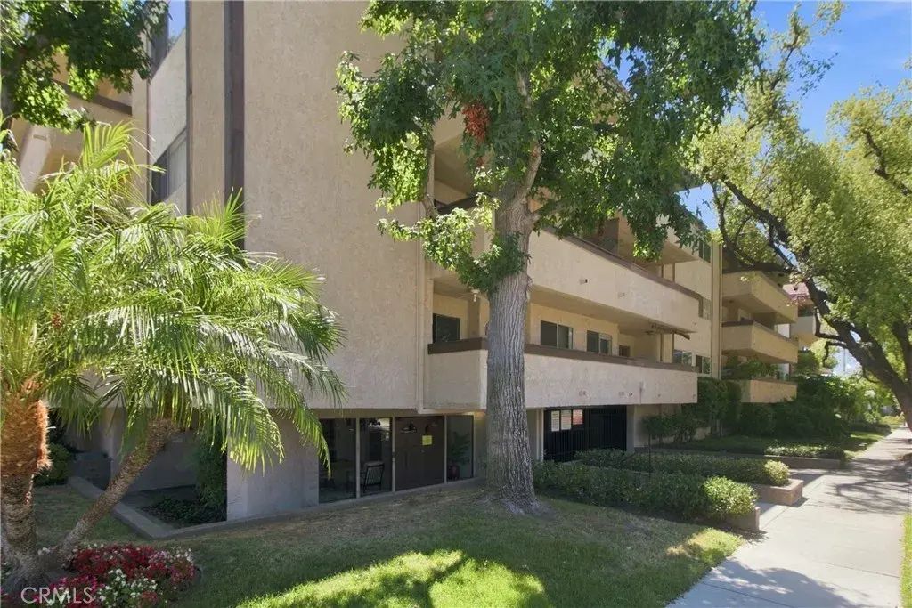 2386 E Del Mar Boulevard 111, Pasadena
