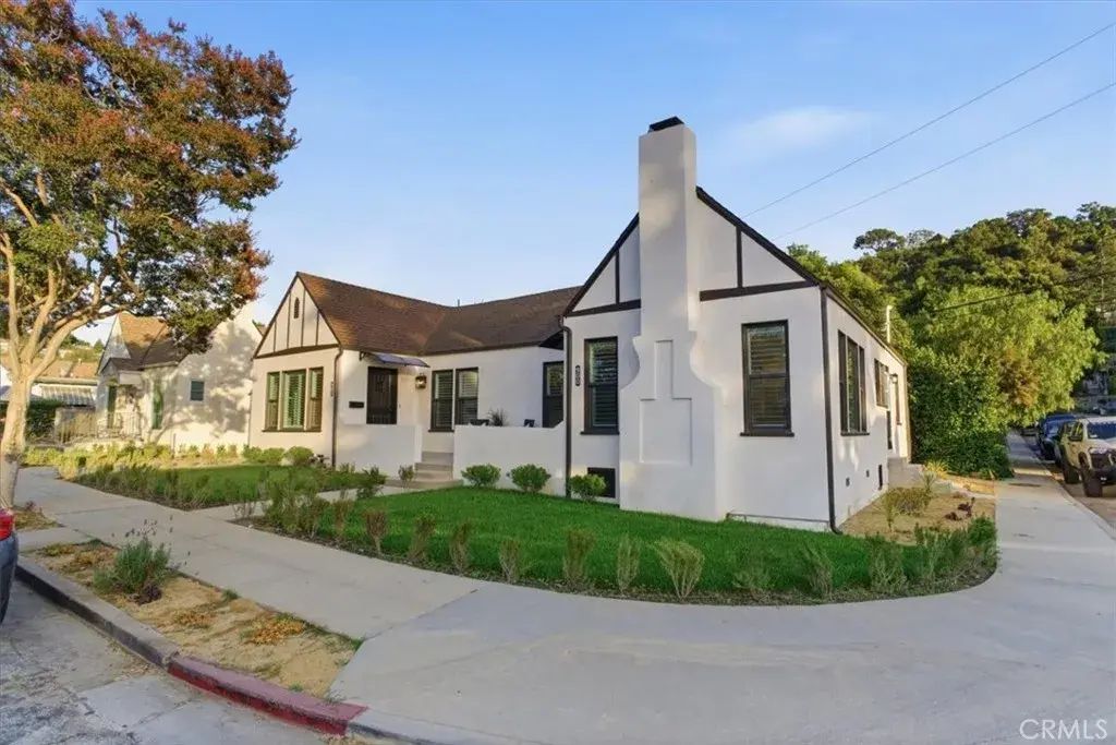 900 Brier Lane, Glendale