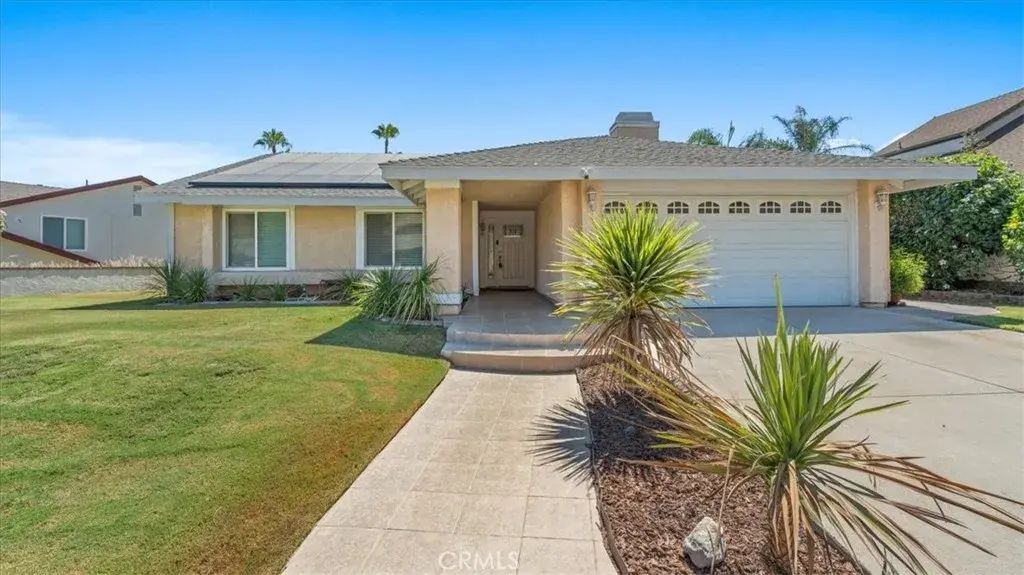 8250 Whispering Tree, Jurupa Valley