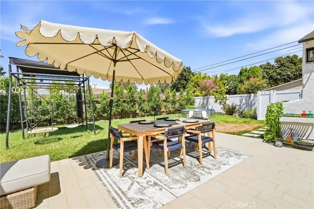 2870 Daisy, Long Beach
