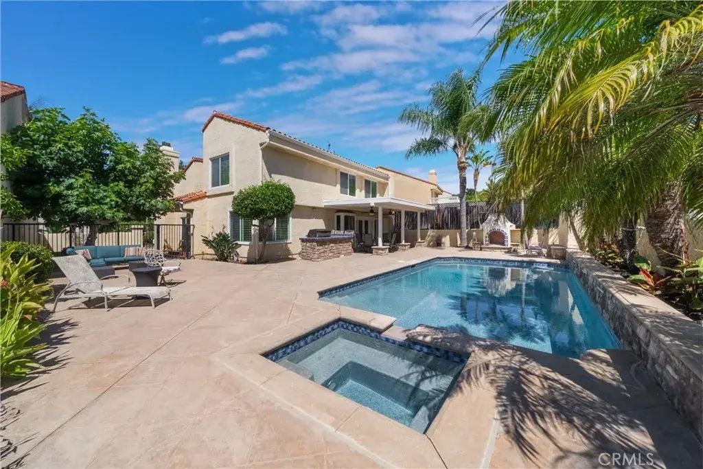 24592 Linda Flora, Laguna Hills
