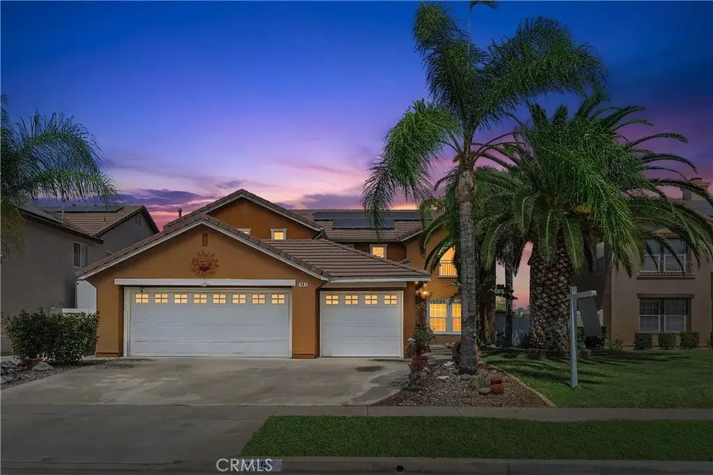 395 Selkirk, Corona
