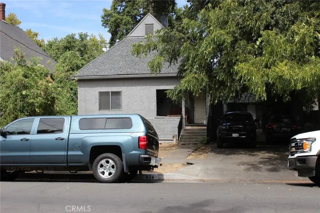 824 W 1st Street, Chico