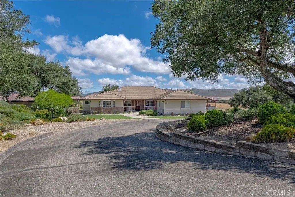 688 Willow Road, Nipomo
