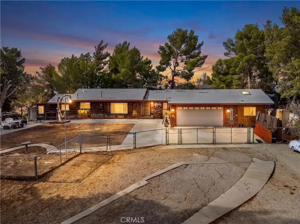 34920 Cheseboro, Palmdale