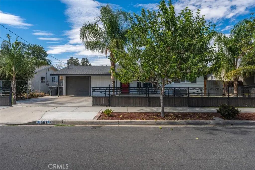 601 S Taylor, Hemet