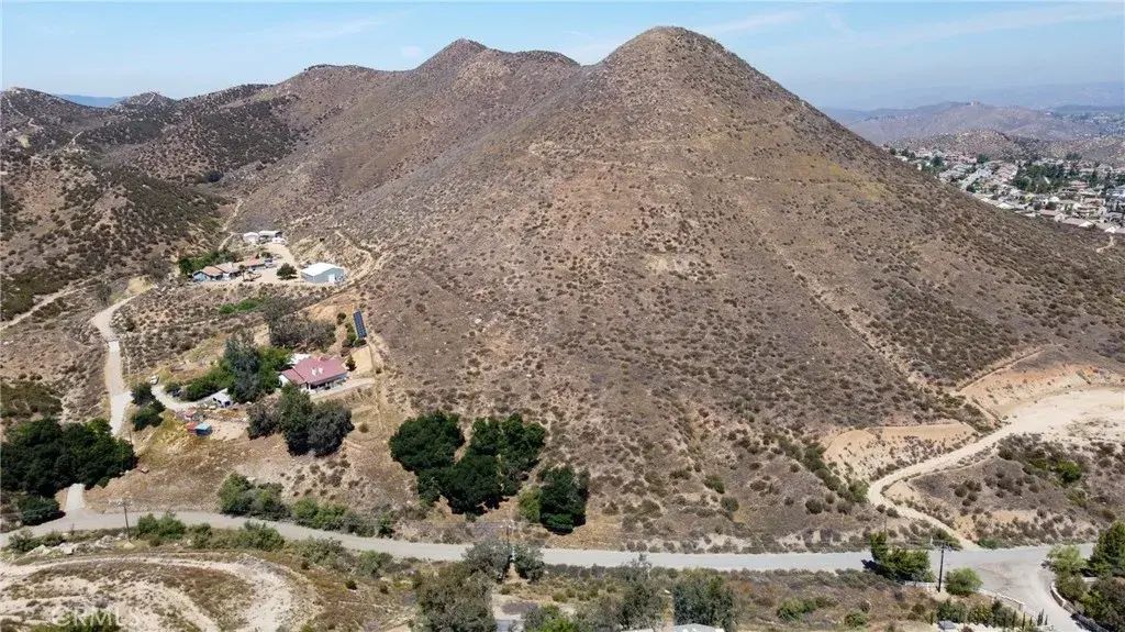 32350 Lost, Wildomar