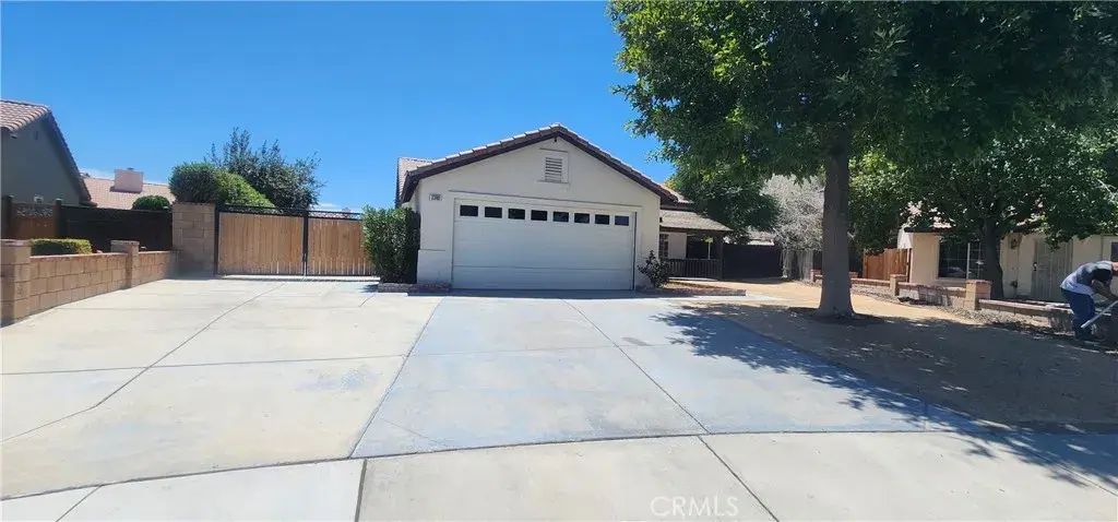 3300 E Avenue K3, Lancaster
