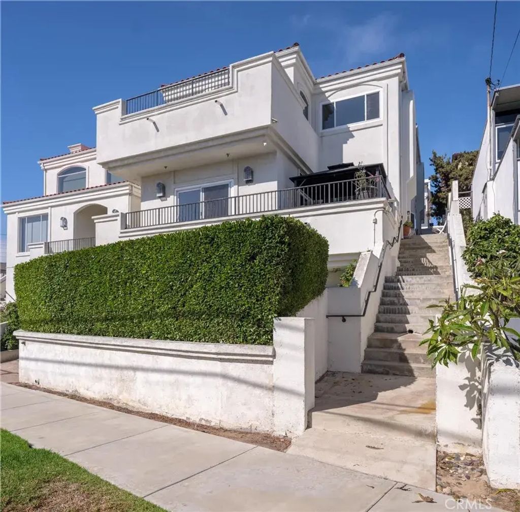 520 N Guadalupe Avenue A, Redondo Beach