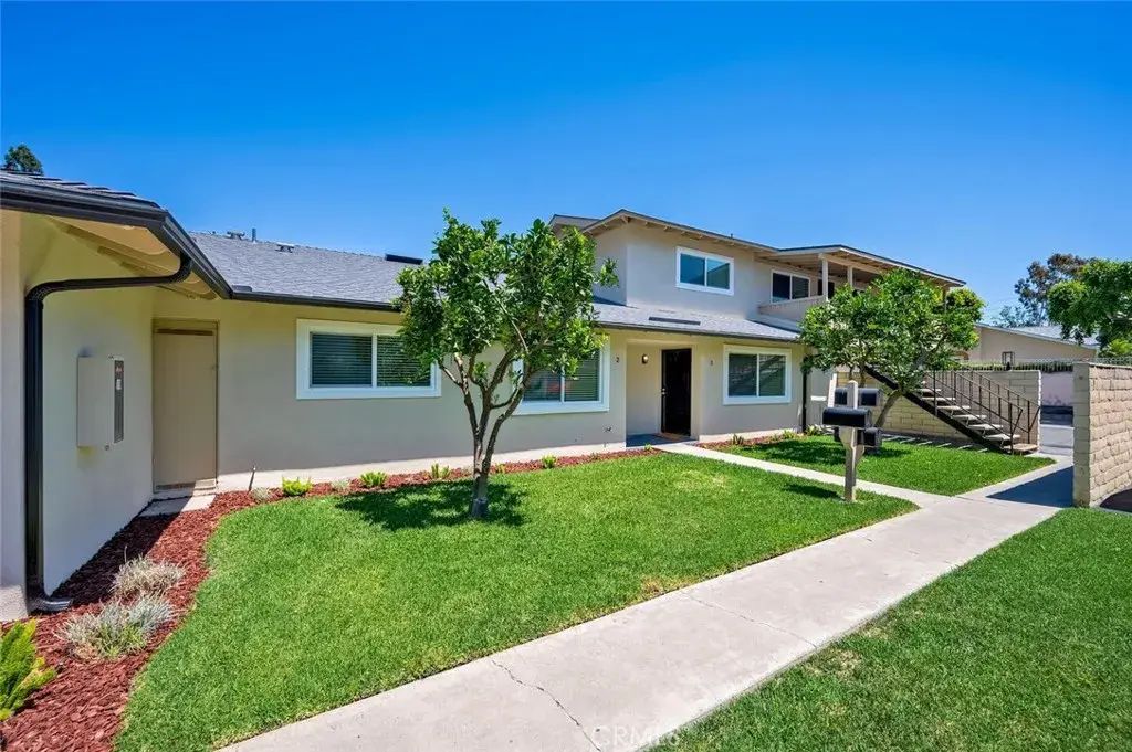 2620 W Aurora 4, Santa Ana