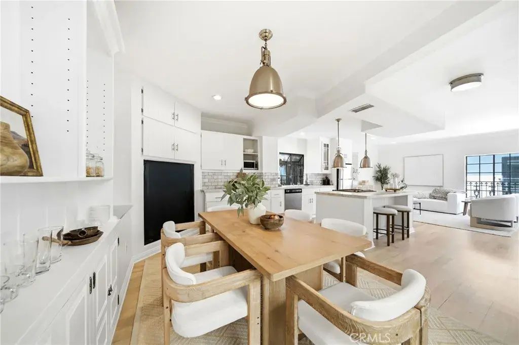 9624 Highland Gorge Drive, Beverly Hills