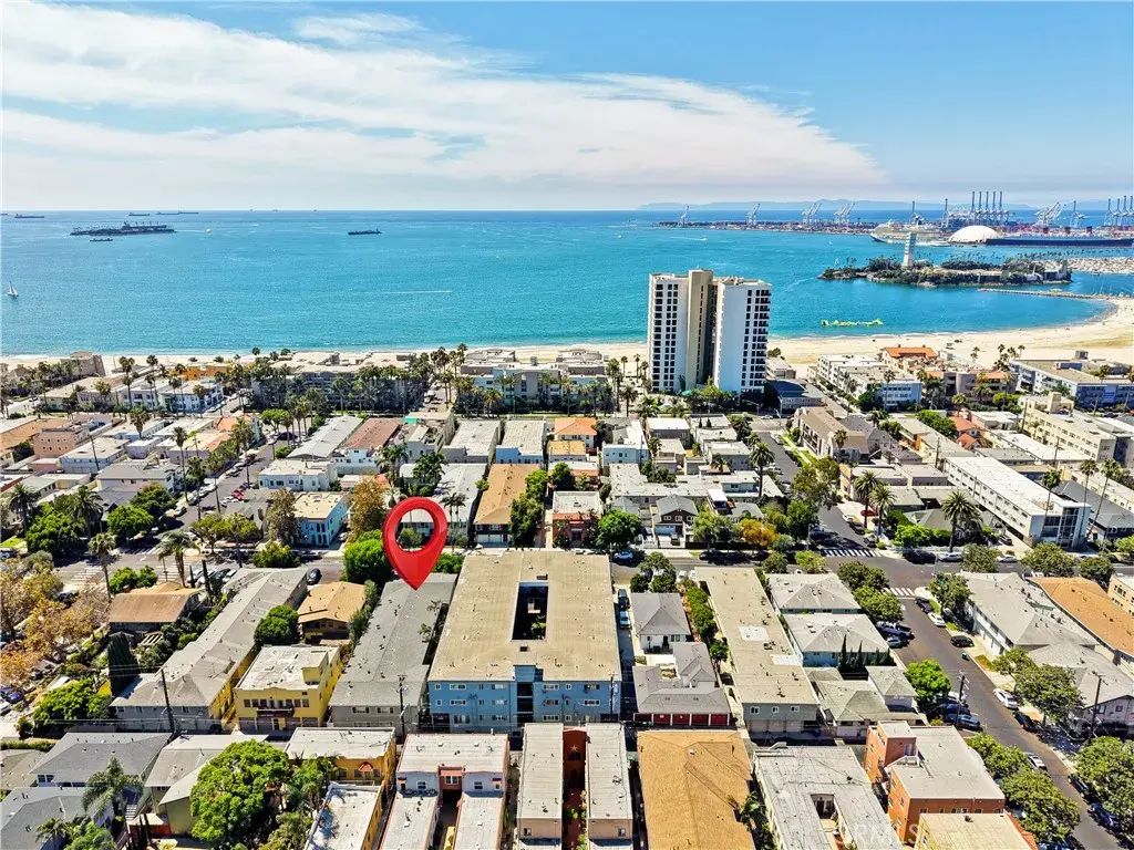 1405 E 1st 10, Long Beach