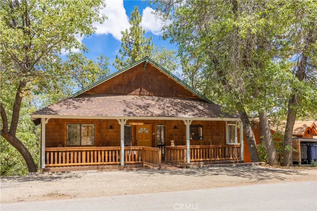 1416 Klamath Road, Big Bear City