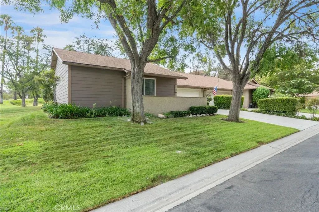 26105 Rainbow Glen Drive, Newhall