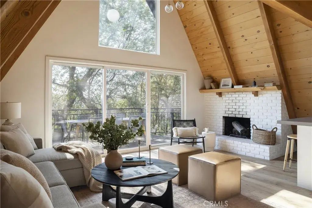 1340 Yosemite, Lake Arrowhead