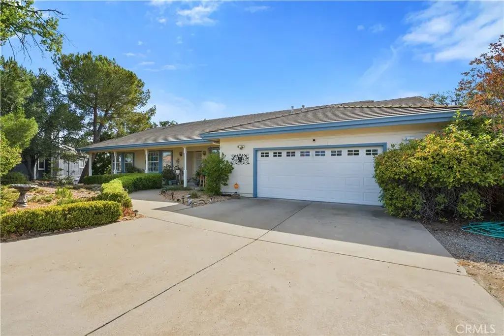 401 Oakridge Court, Valley Springs