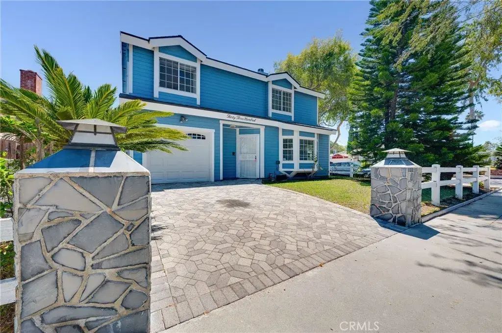 3304 Lewis, Signal Hill