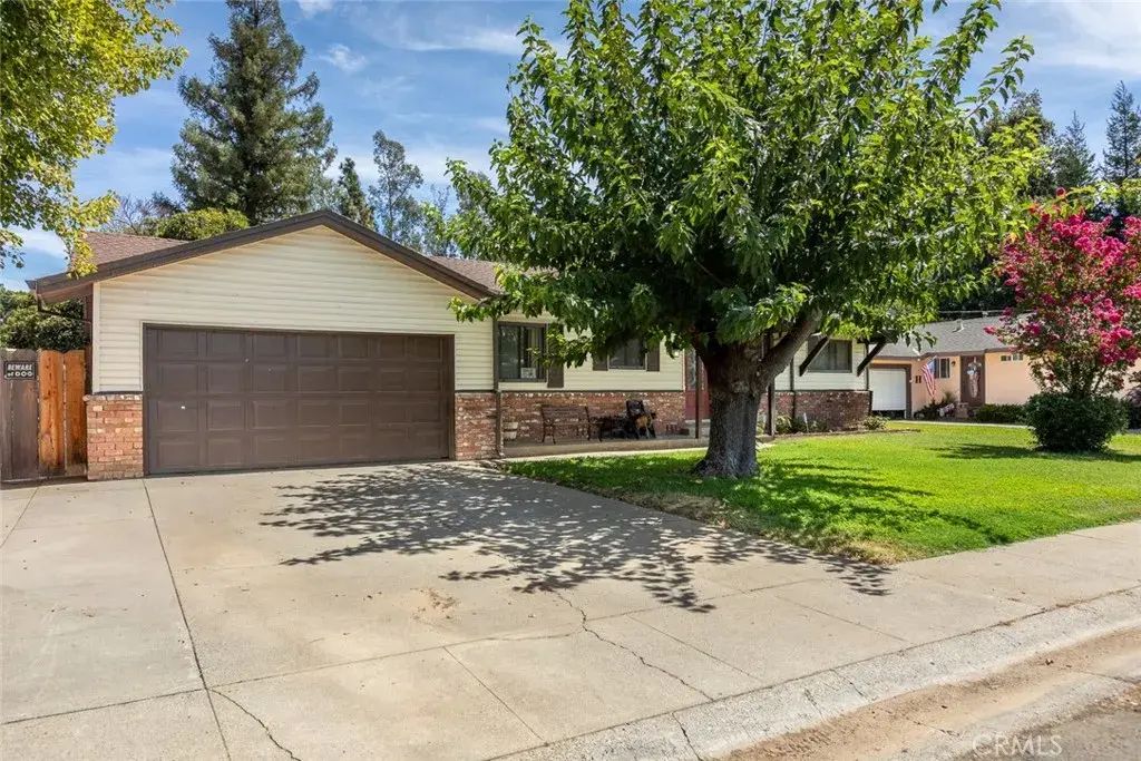 2906 3rd, Biggs