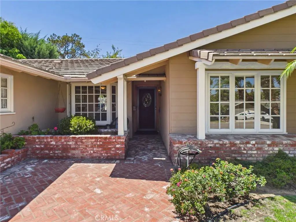 3032 N Fairbairn, Orange