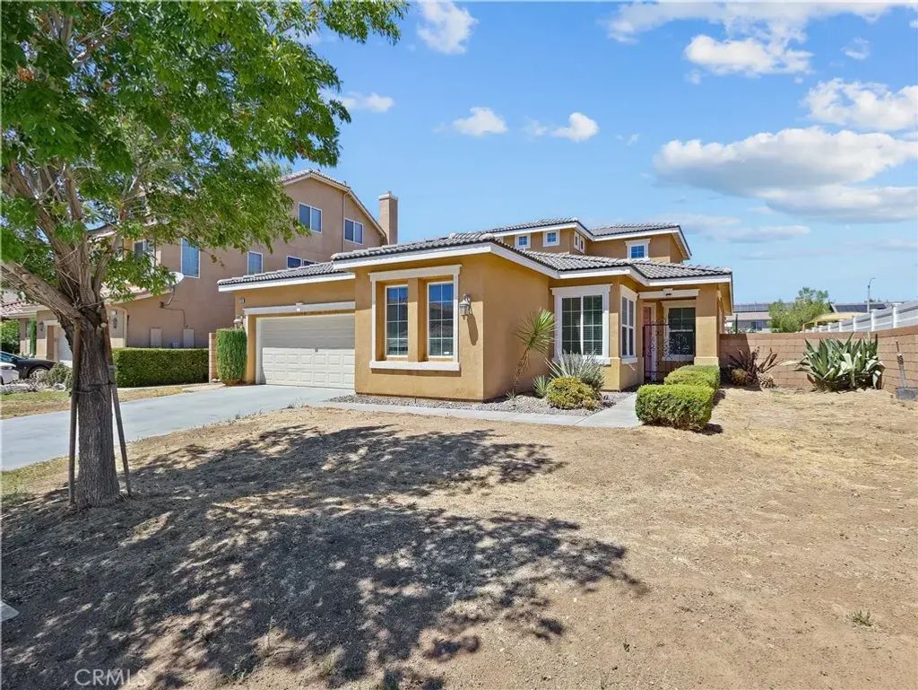 6109 W Avenue K9, Lancaster