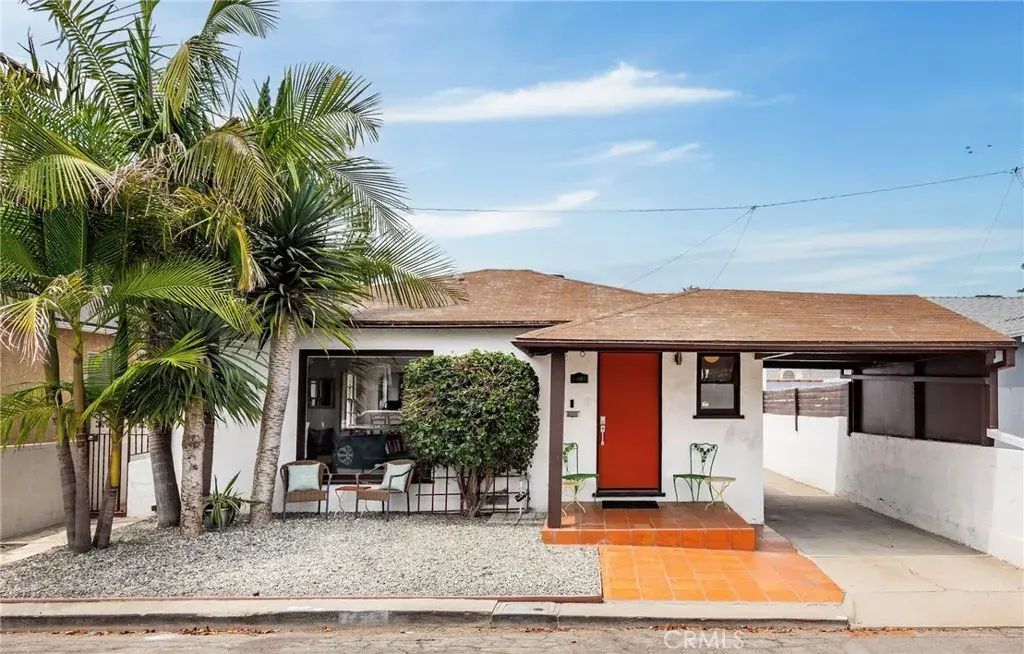 1453 N Anaheim Place, Long Beach