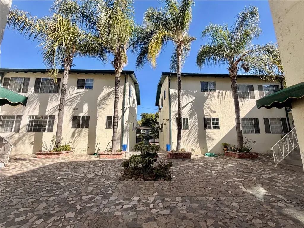 4824 Hazeltine Ave, Sherman Oaks