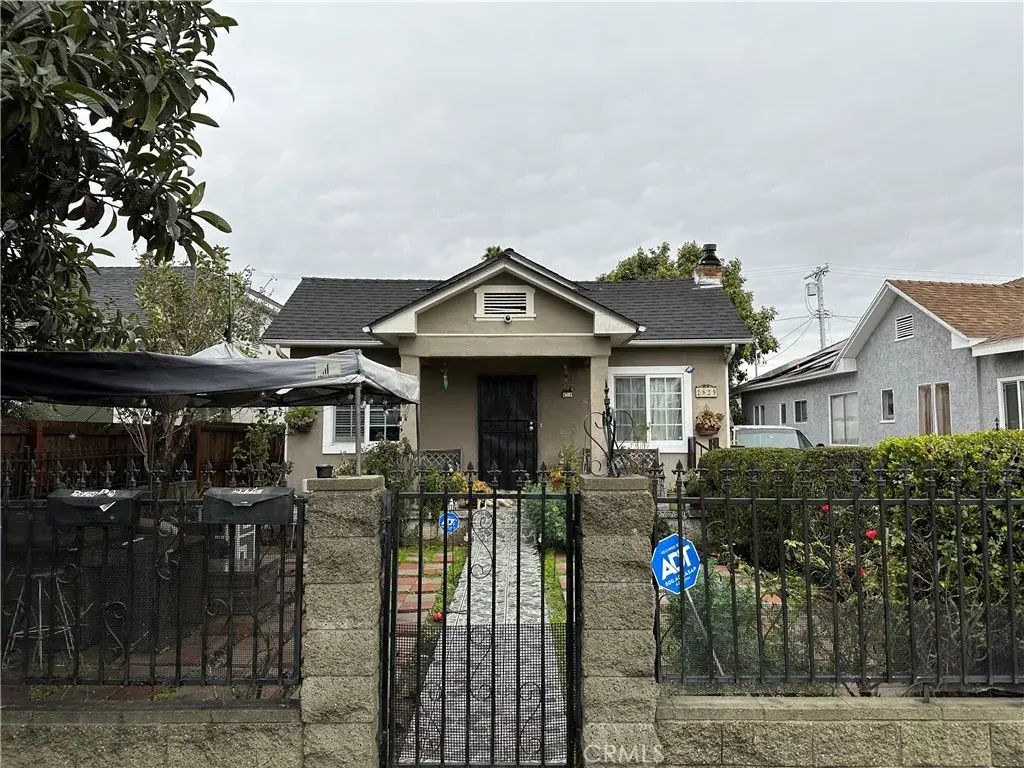 2829 S Rimpau, Los Angeles