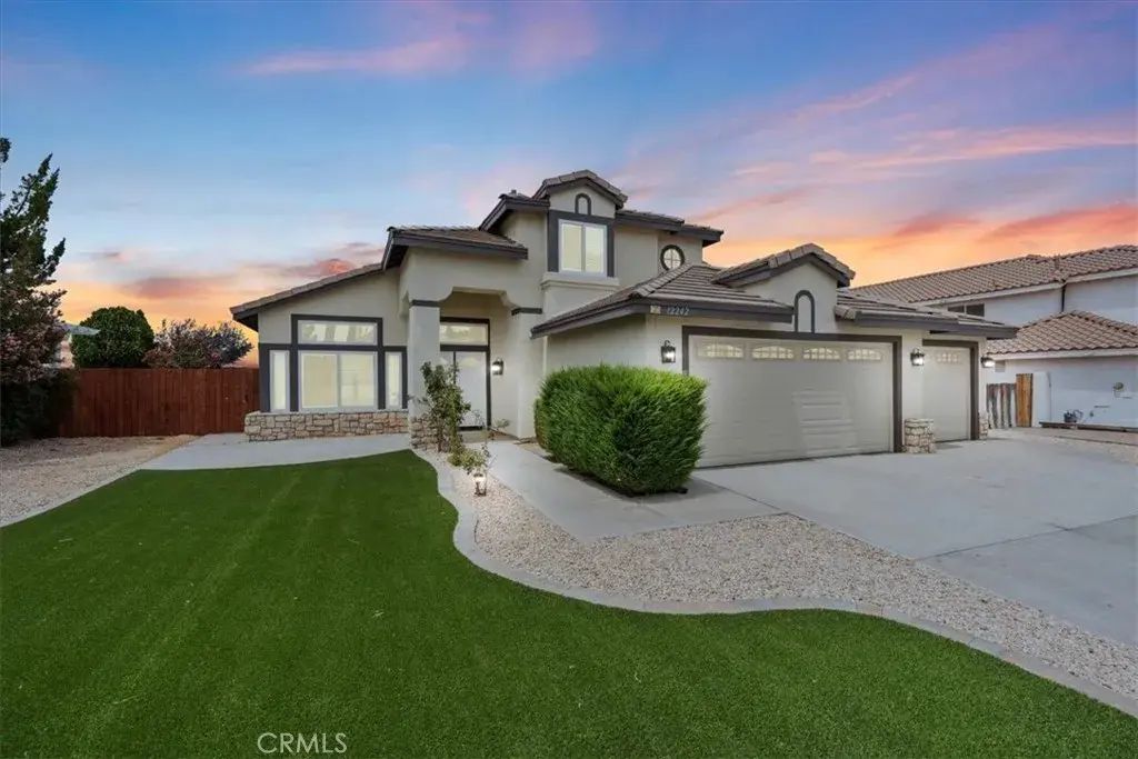 12242 San Ysidro, Victorville