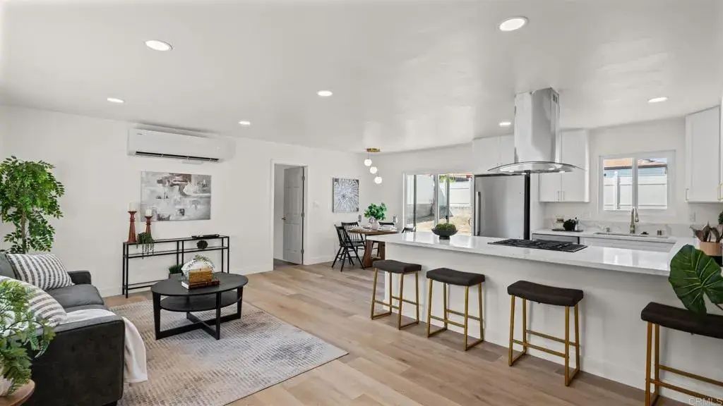 8338 Stansbury Street, Spring Valley