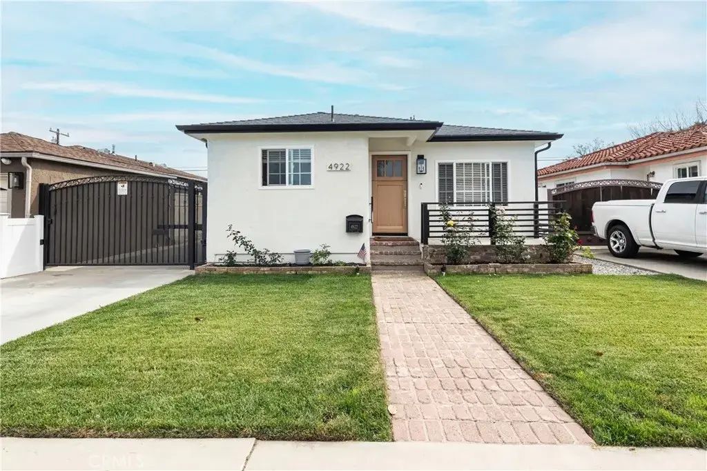 4922 W 137th Street, Hawthorne