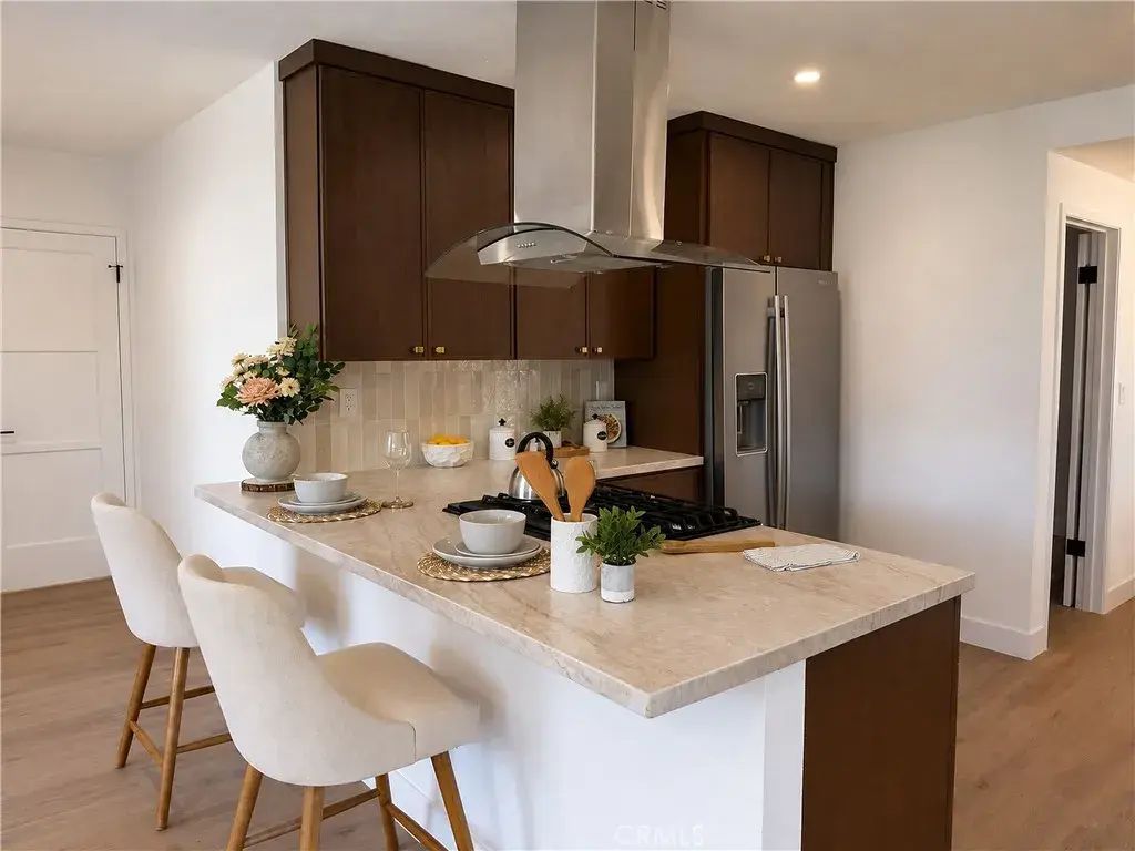 10740 Shellyfield, Downey