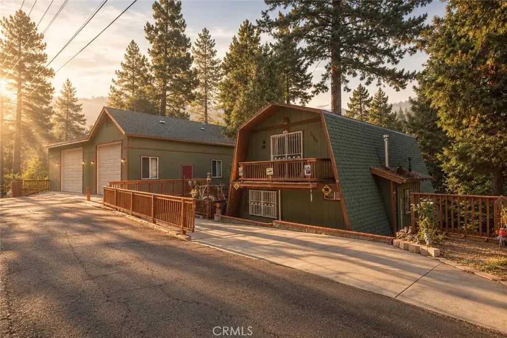 24244 Altdorf, Crestline
