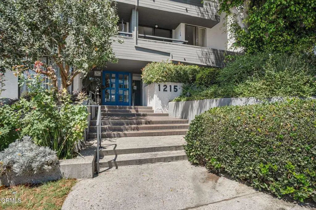 1215 N Olive Drive 208, West Hollywood