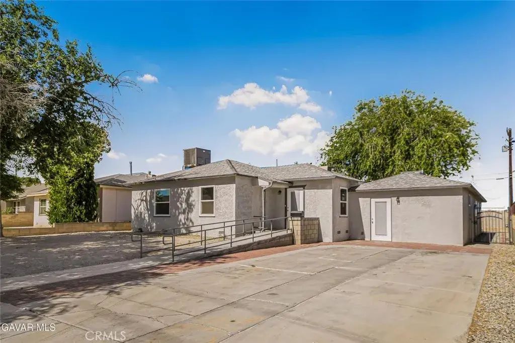 44503 Fern Avenue, Lancaster