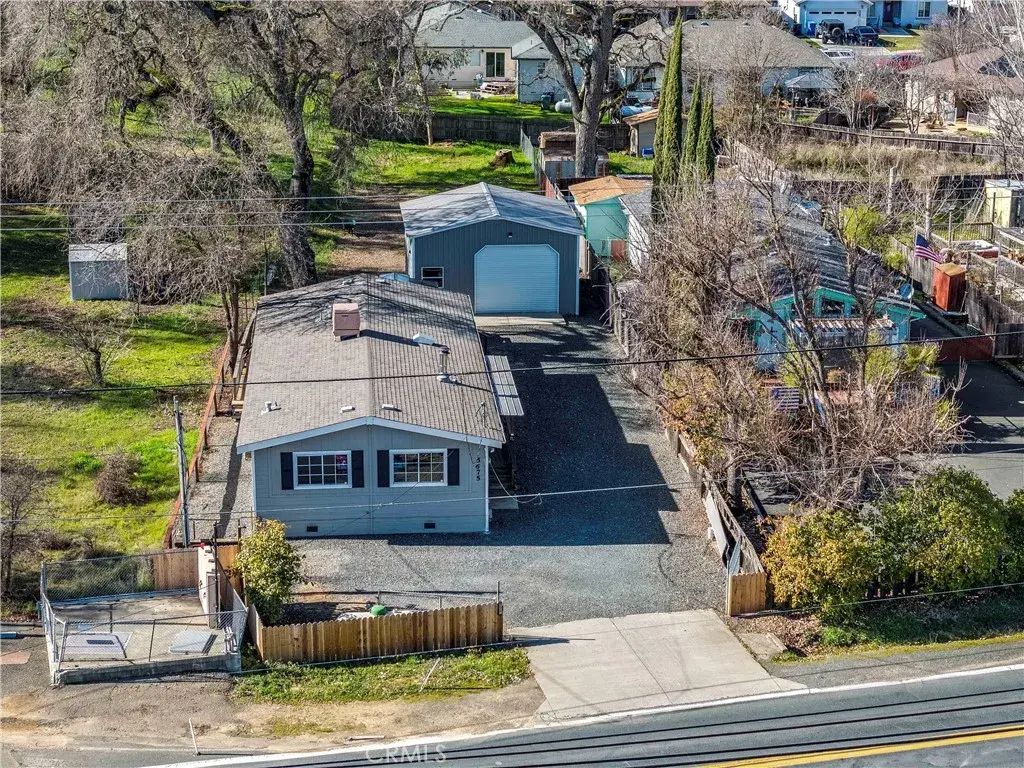 5675 Lakeshore Boulevard, Lakeport