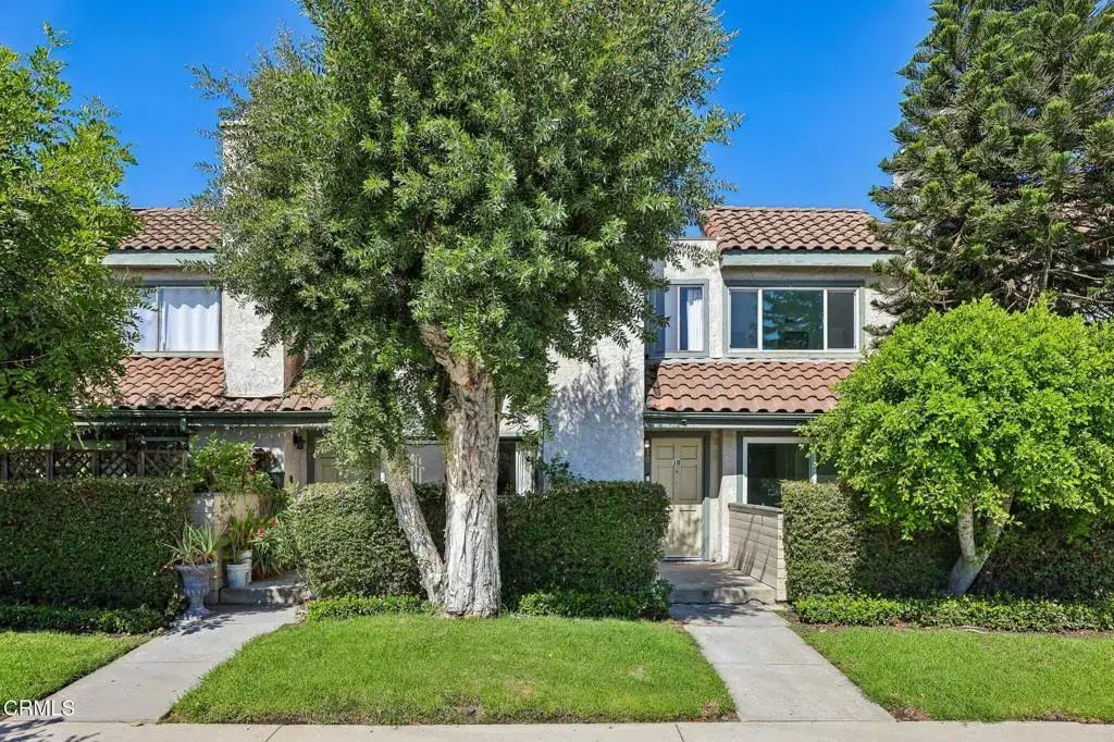 9111 Lemona Avenue 10, North Hills