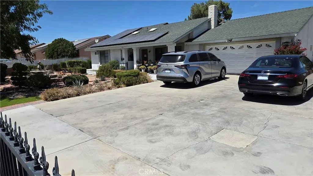 14262 La Mesa Rd, Victorville