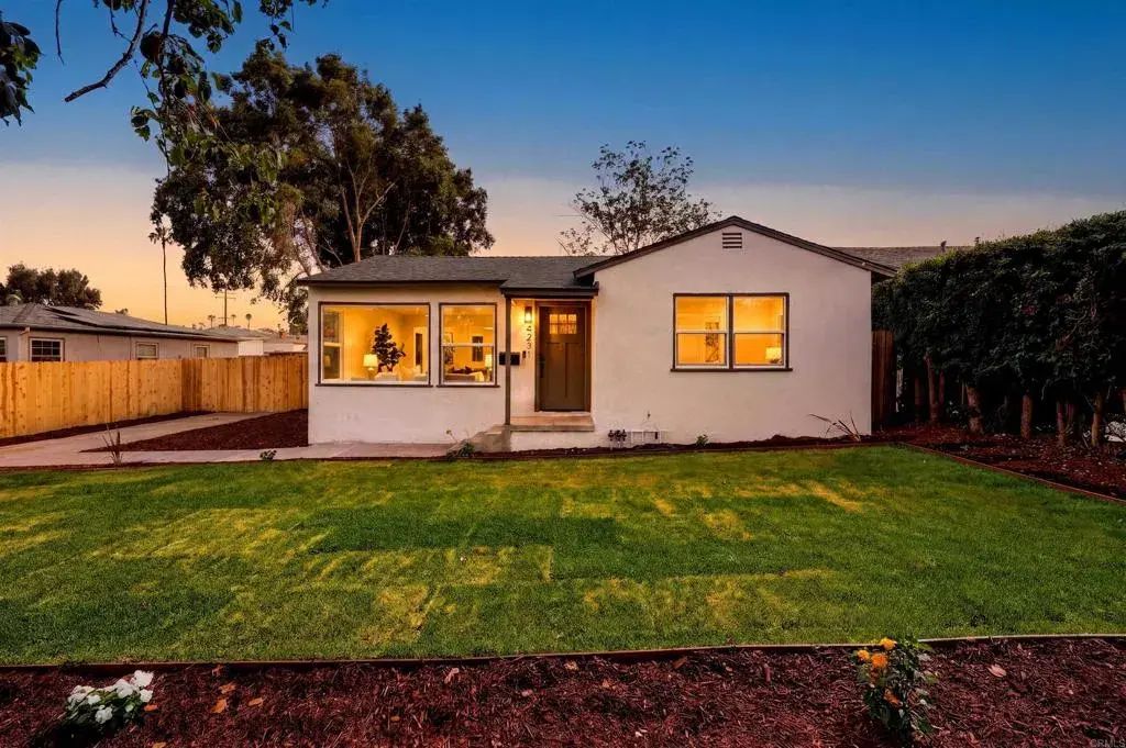 4231 54th Place, 