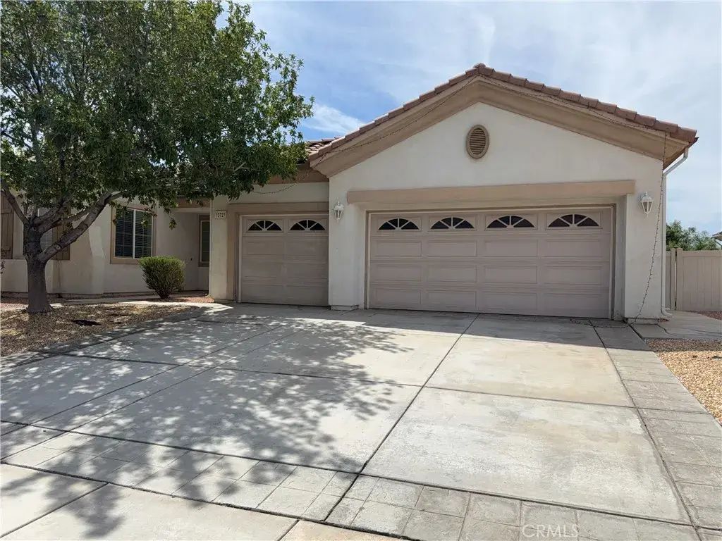 19721 Chicory Court, Apple Valley