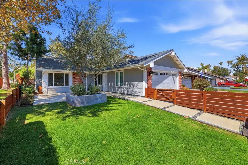 24395 Manzanita Drive, Lake Forest