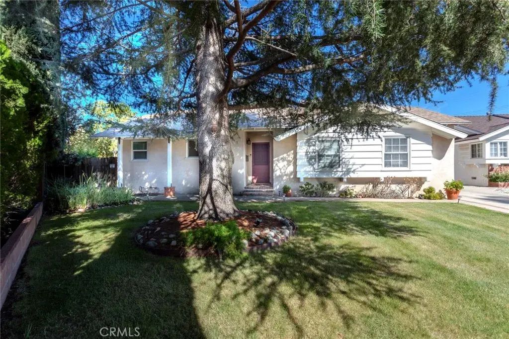 9433 Geyser Avenue, Northridge