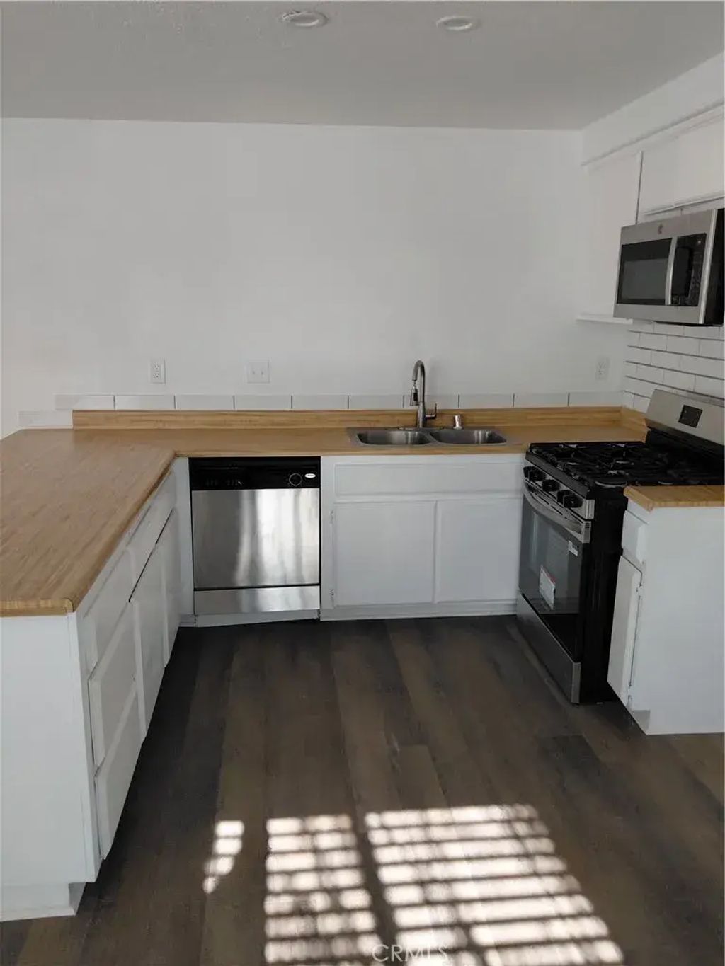 27160 Vista 36, Helendale